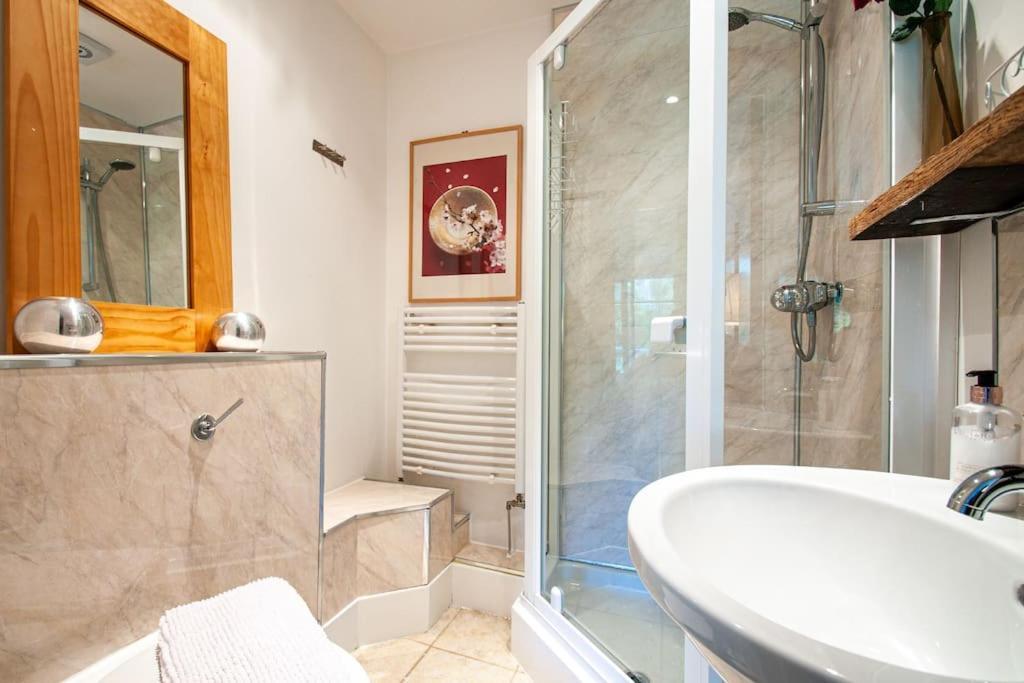 Blueberry Cottage - Lower Mill Estate Somerford Keynes Bagian luar foto
